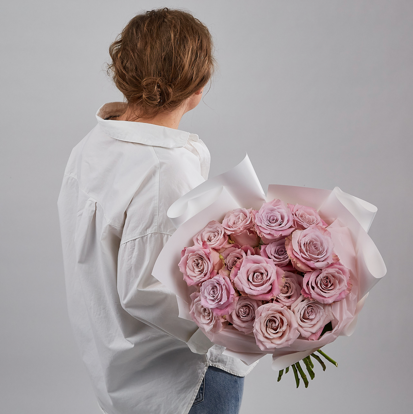 15 Blush Roses